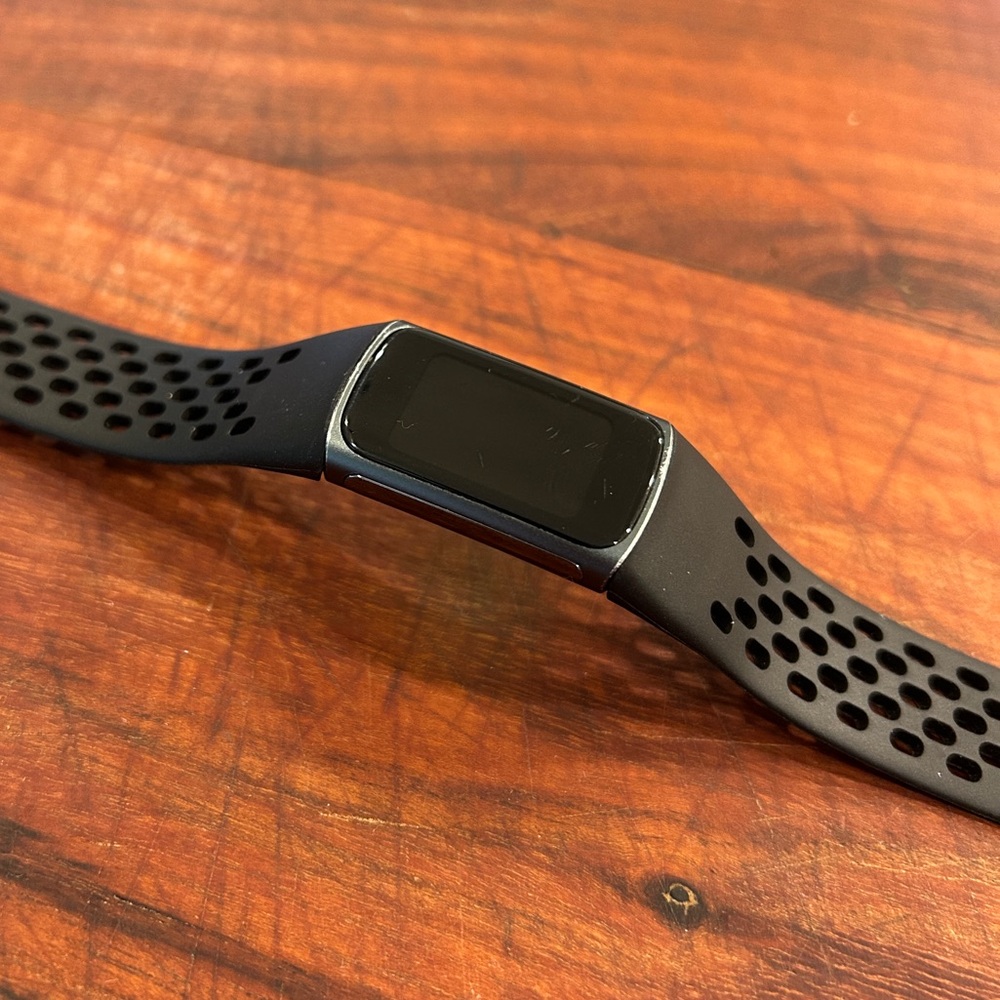 Fitbit Charge 5 - Picture 5 of 5
